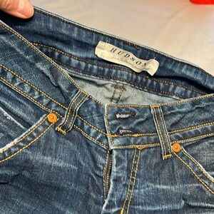 Daughter’s friend wore and cut hem but great jeans